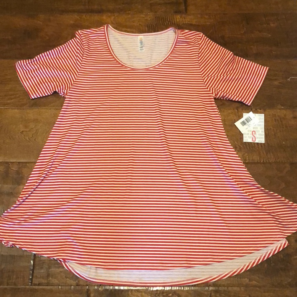 NWT LulaRoe Perfect T, Small